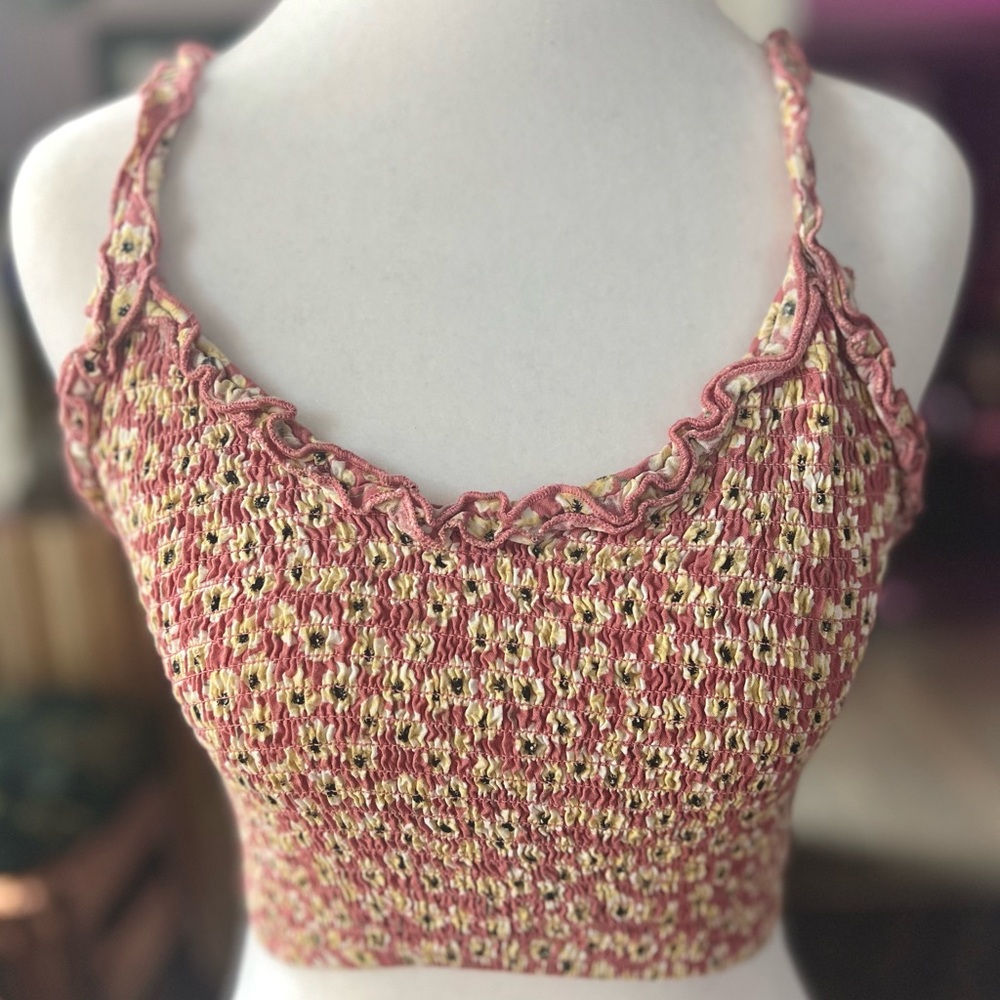 LA Hearts Ruffled Knit Crop Top